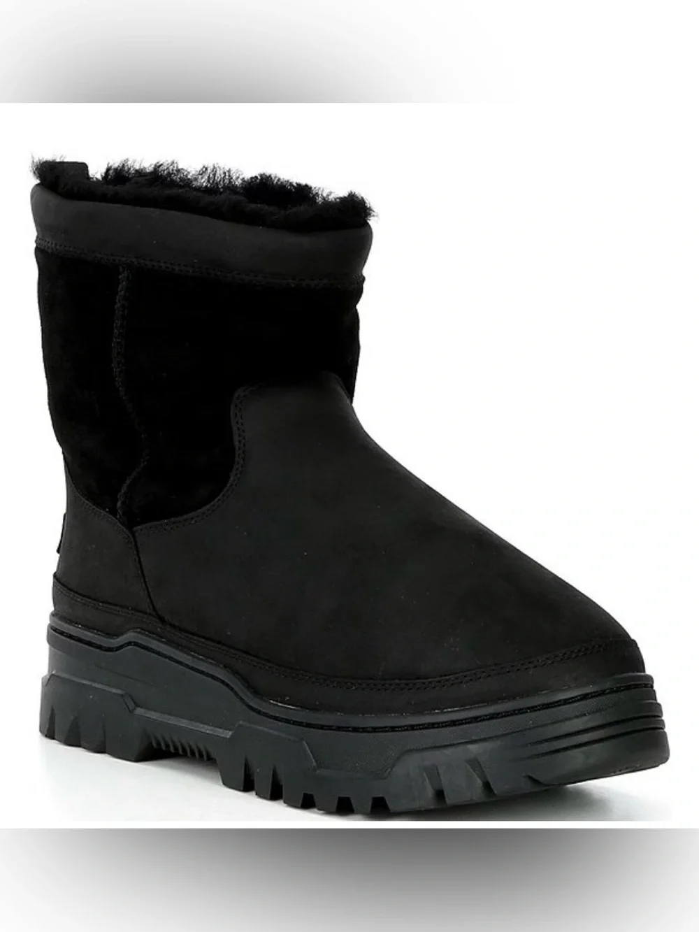 UGG Heritage Trailgazer Waterproof Genuine Shearling /Wool Boot men size 9 NWT
